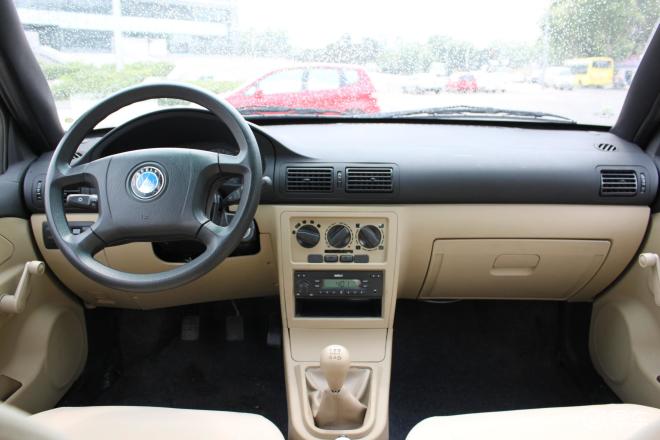 优利欧和北汽小猫的图片对比-易车