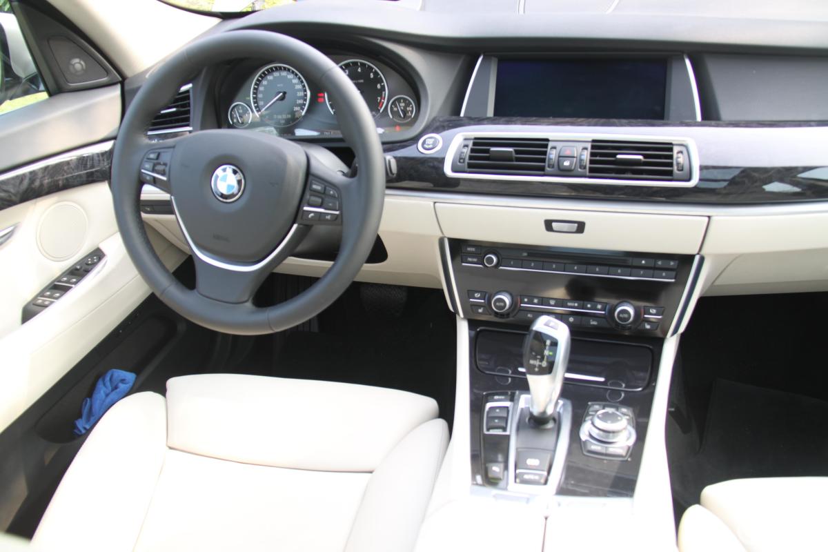 【宝马5系gt2010款550i 豪华型内饰汽车图片-汽车图片大全】-易车