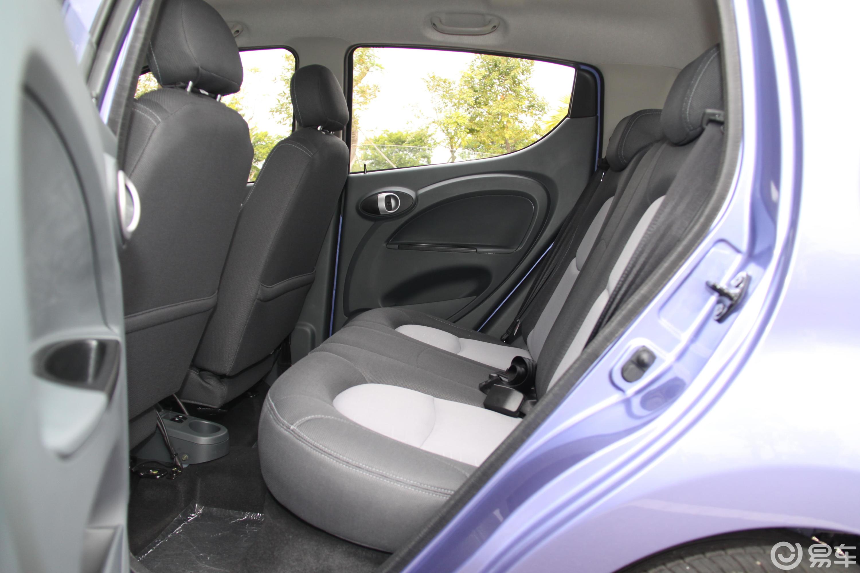 【奔奔mini2010款1.0l 手动 豪华型空间汽车图片-汽车图片大全】-易车