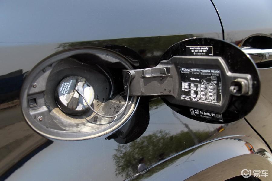 【奔驰gl级2011款gl550油箱盖汽车图片-汽车图片大全】-易车网