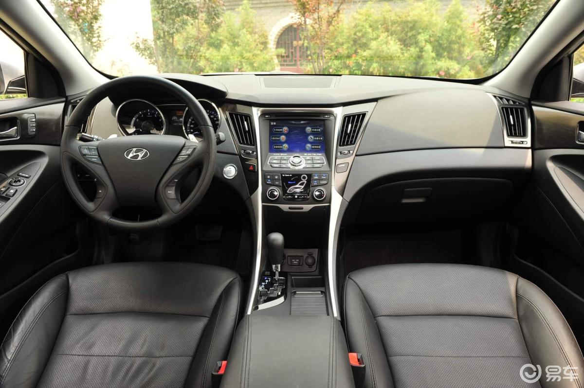 【索纳塔2011款2.