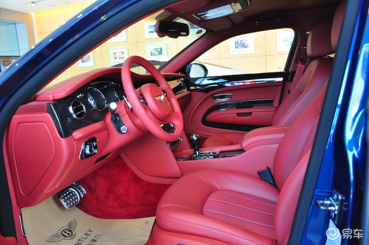 宾利首席内饰设计师罗宾?