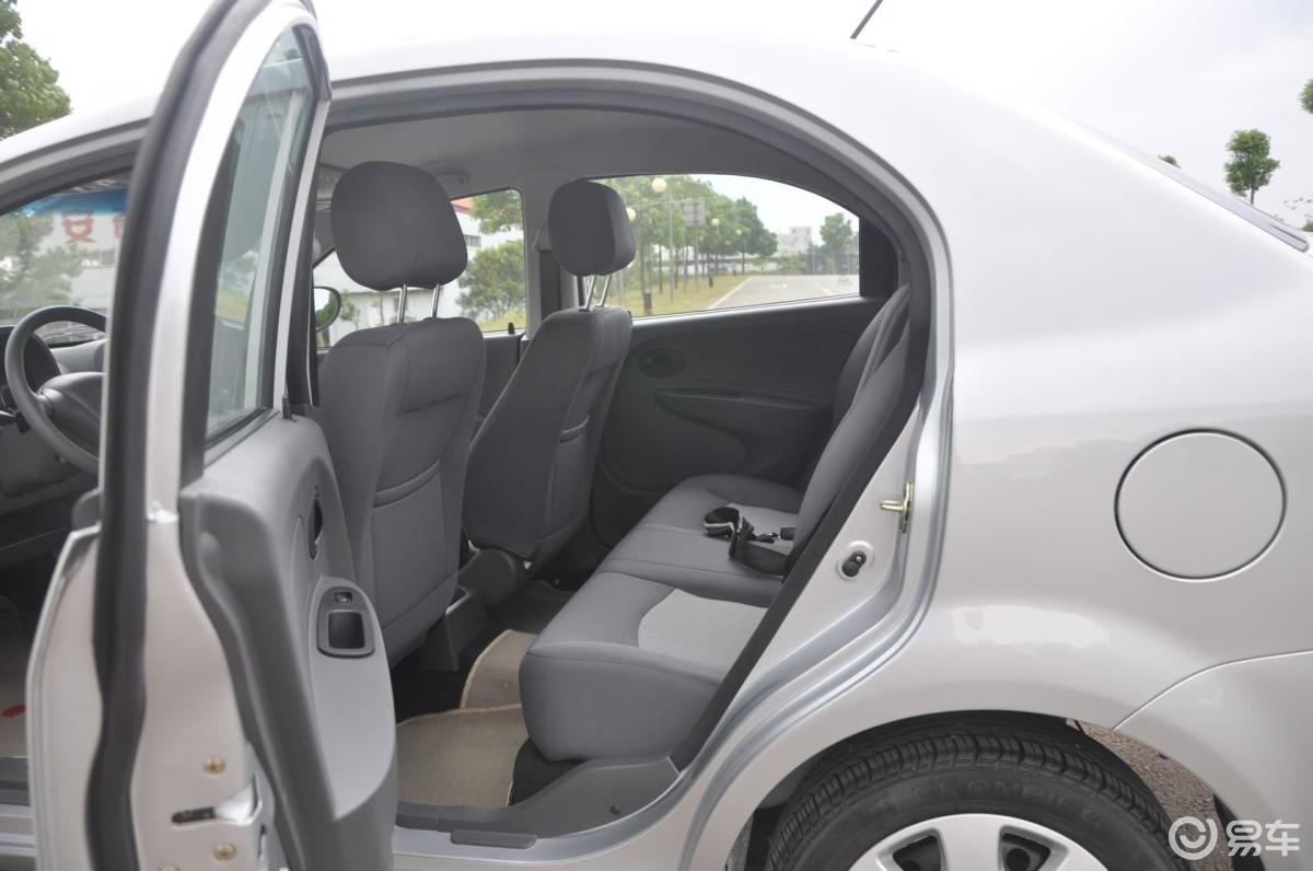 【旗云12010款1.0—mt 舒适型空间汽车图片-汽车图片大全】-易车