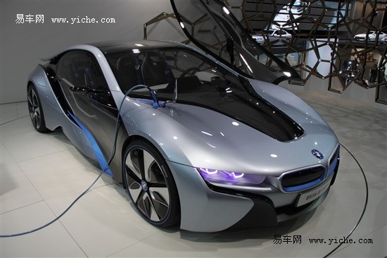 于2014年引进中国 concept active tourer将是宝马首款前驱车 bmw i8