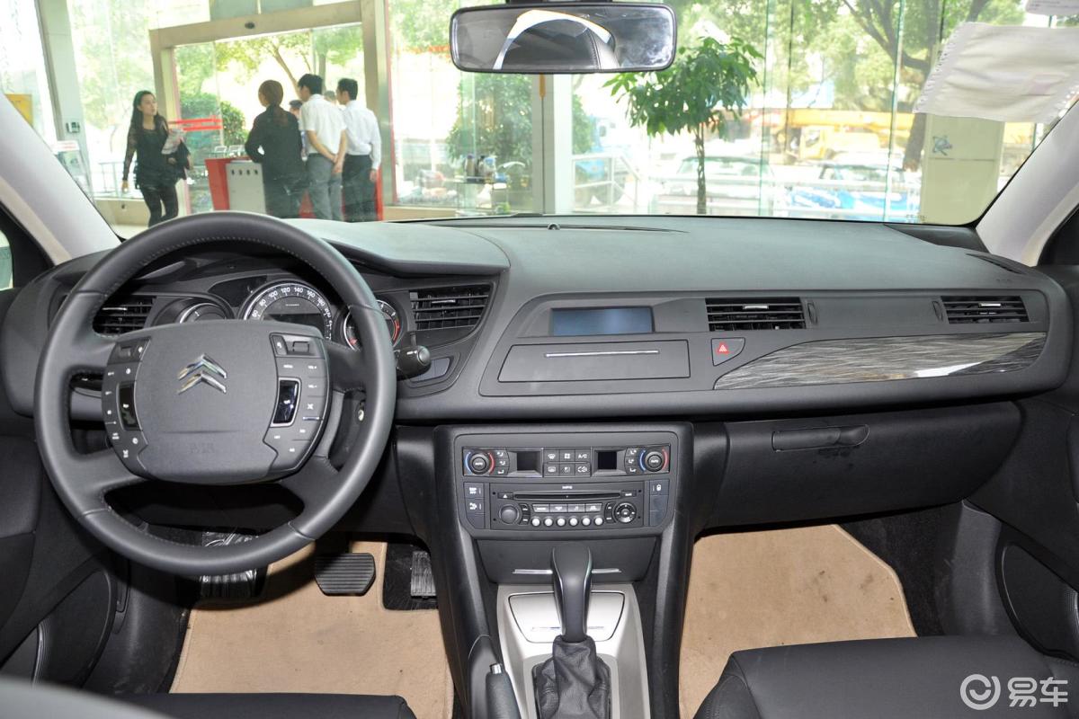 【雪铁龙c52011款2.3l 尊驭型内饰汽车图片-汽车图片大全】-易车