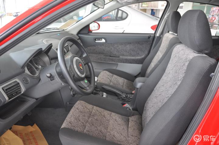 莲花l3三厢 1.6l 自动 精英型空间