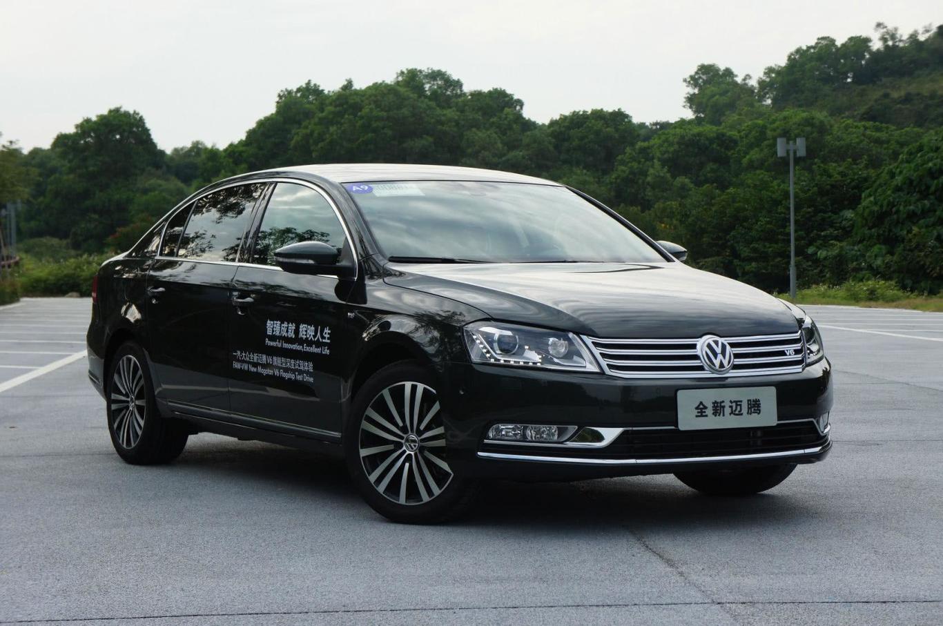 迈腾b7l v6 3.0fsi dsg旗舰型侧前45度车头向右水平