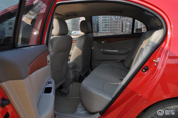 力帆620 1.6l cvt 精锐版(lx)力帆620空间-激情红