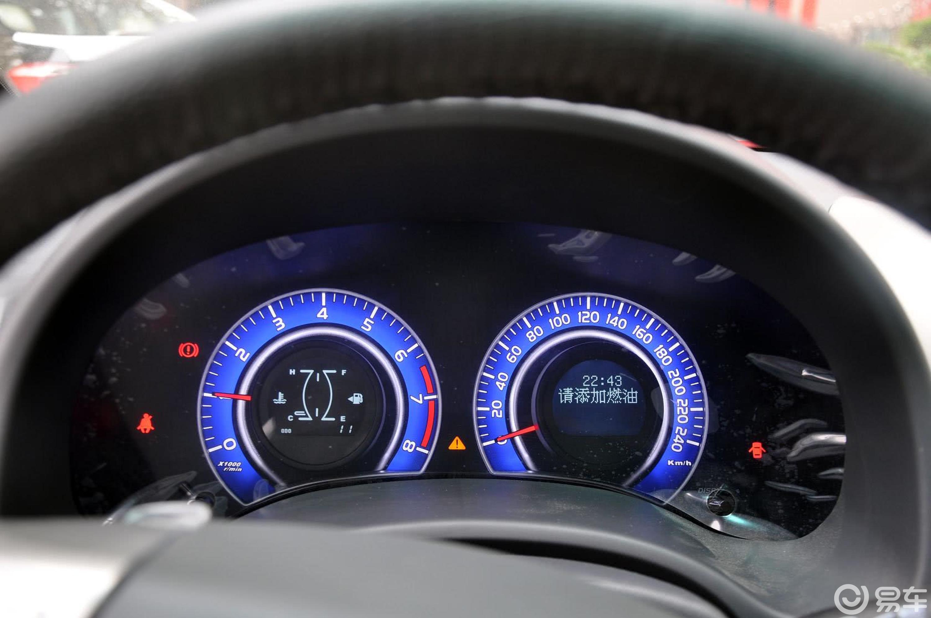 5l 手动 豪华型仪表盘汽车图片-汽车图片大全】-易车