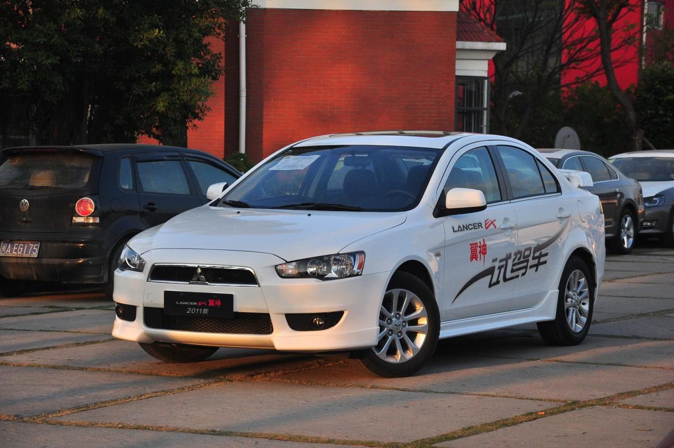 翼神2.0l 手动 致炫版 豪华型外观