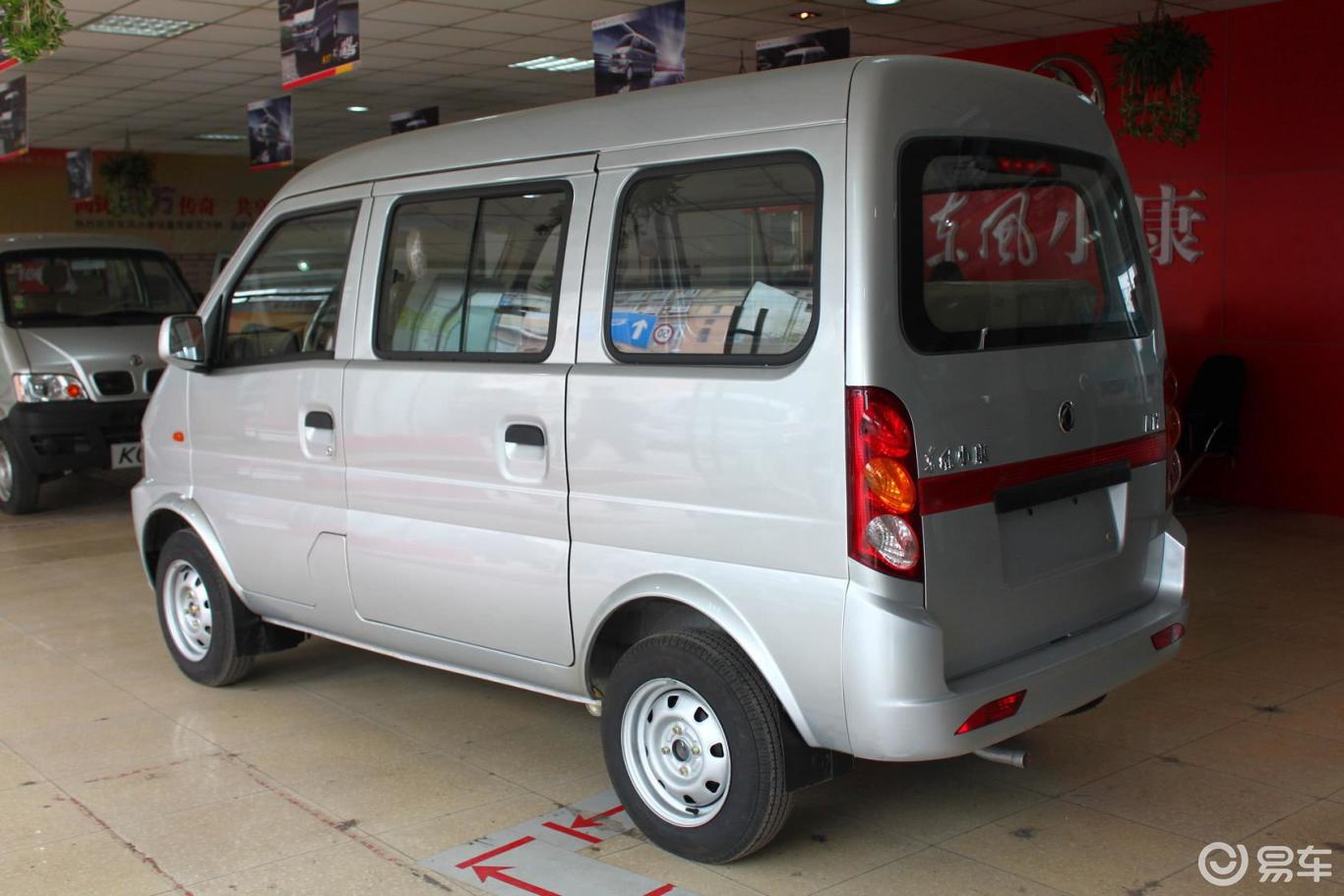 东风小康k17外观-水晶银