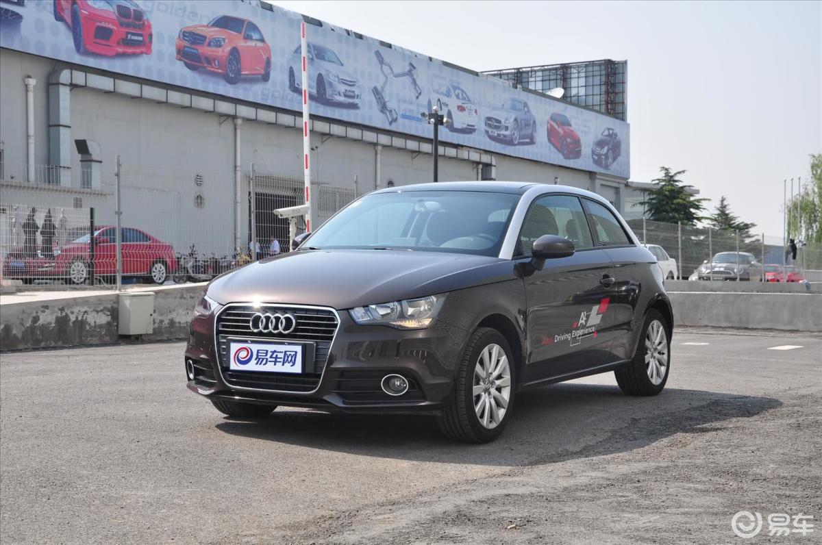 【奥迪a12012款1.