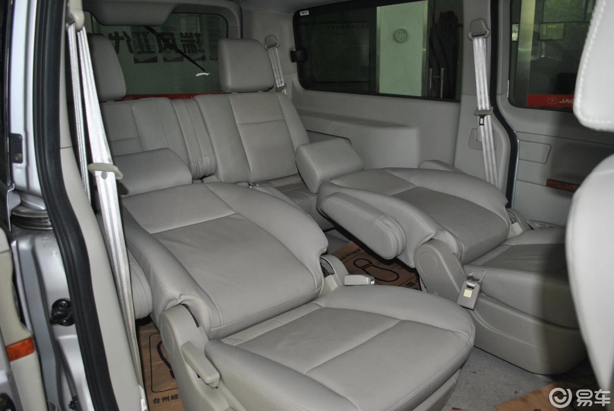 瑞风m5 2.0t 汽油 手动公务版