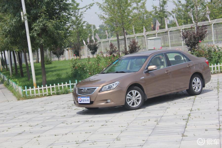 【比亚迪g62012款1.