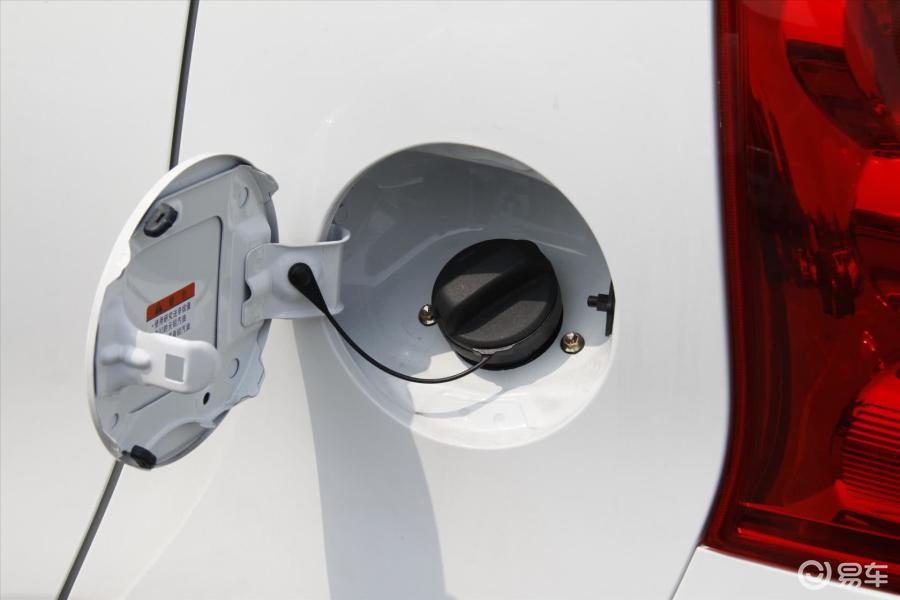 【奥拓2012款1.0l 手动 实用型油箱盖汽车图片-汽车图片大全】-易车网