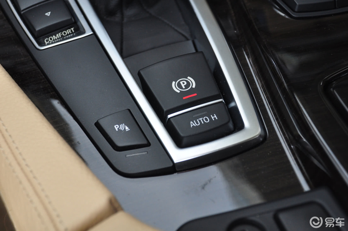 【宝马5系2012款535li 行政型驻车制动(手刹,电子,脚刹)汽车图片-汽车