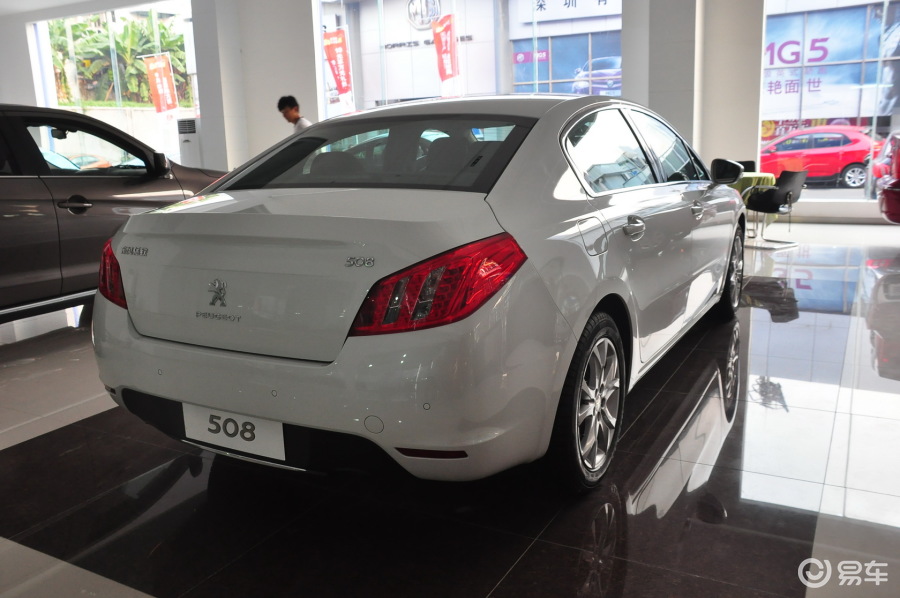 【东风标致5082012款2.