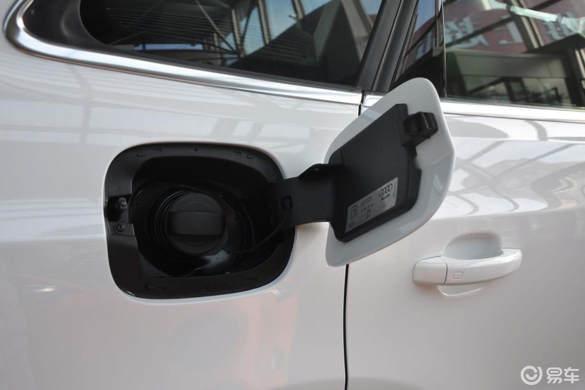 【奥迪q5(进口)2011款3.