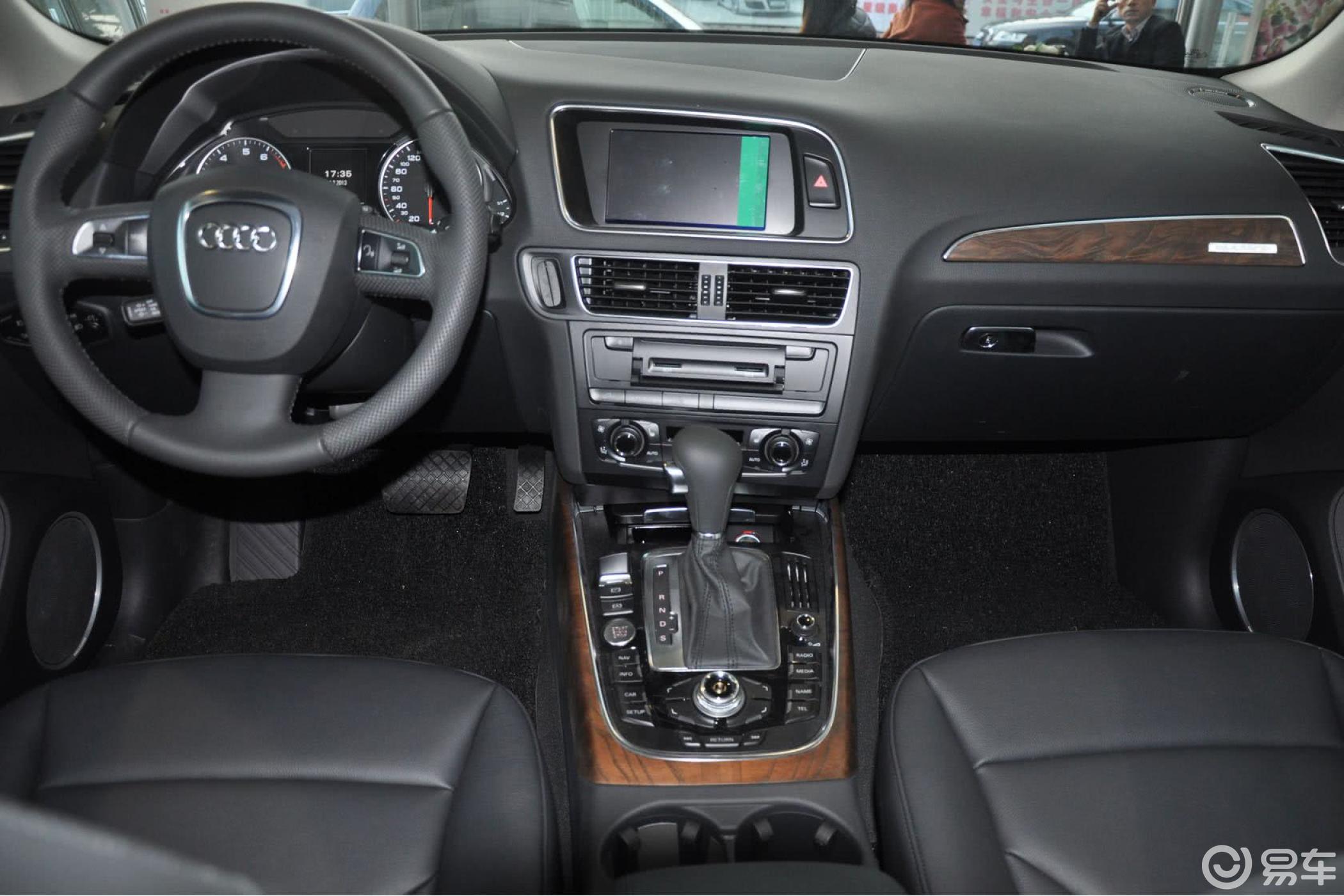 【奥迪q52011款3.