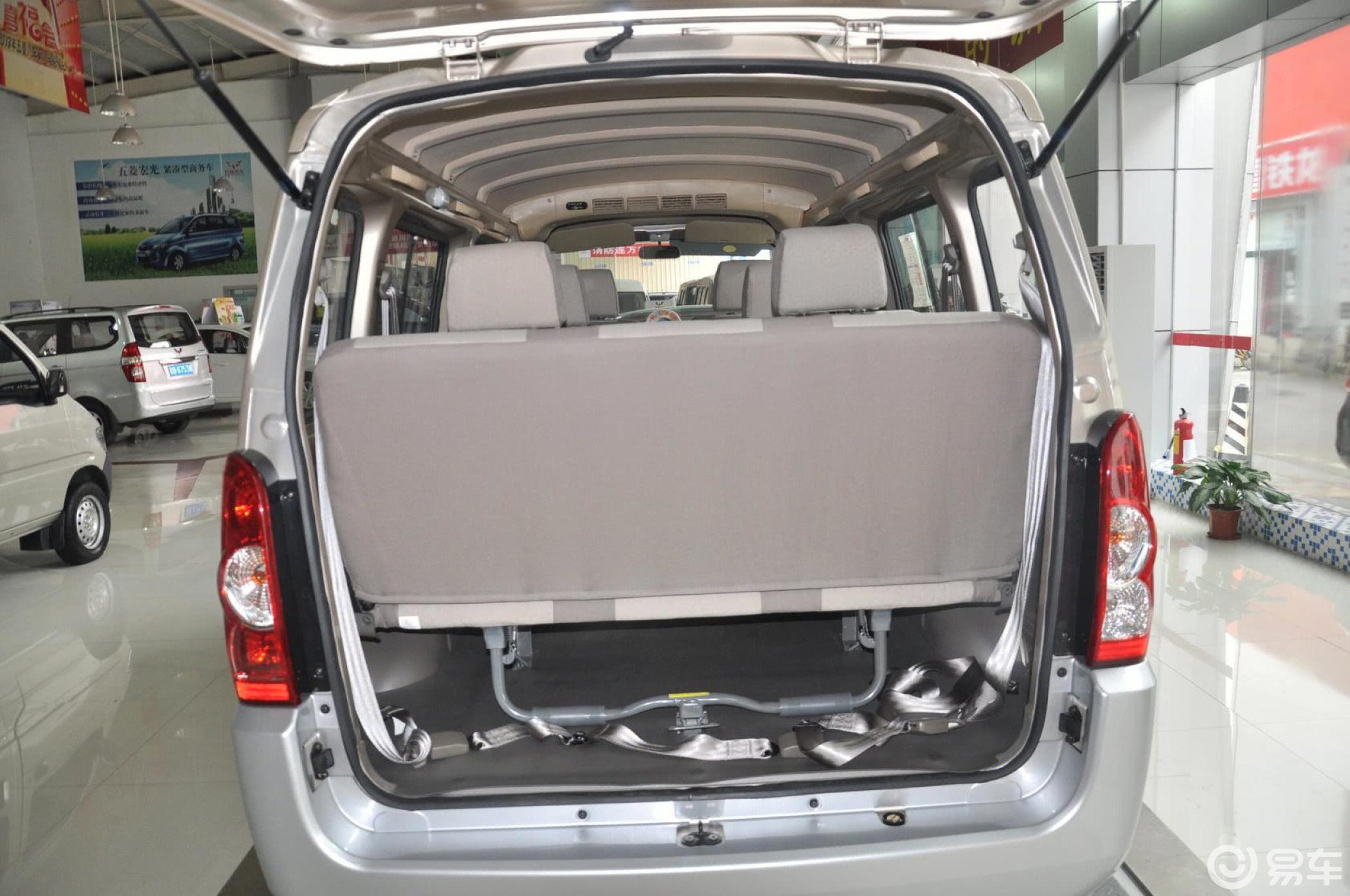 【五菱荣光2012款加长版 6450b-基本型行李箱空间汽车图片-汽车图片