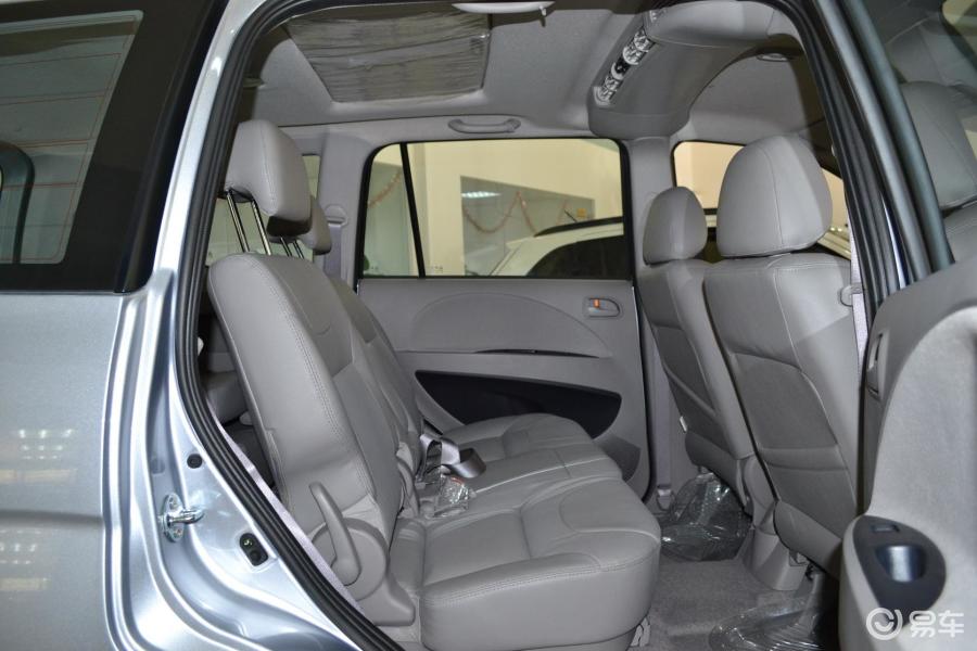 【君阁2011款自动档 七座 旗舰型空间汽车图片-汽车图片大全】-易车网