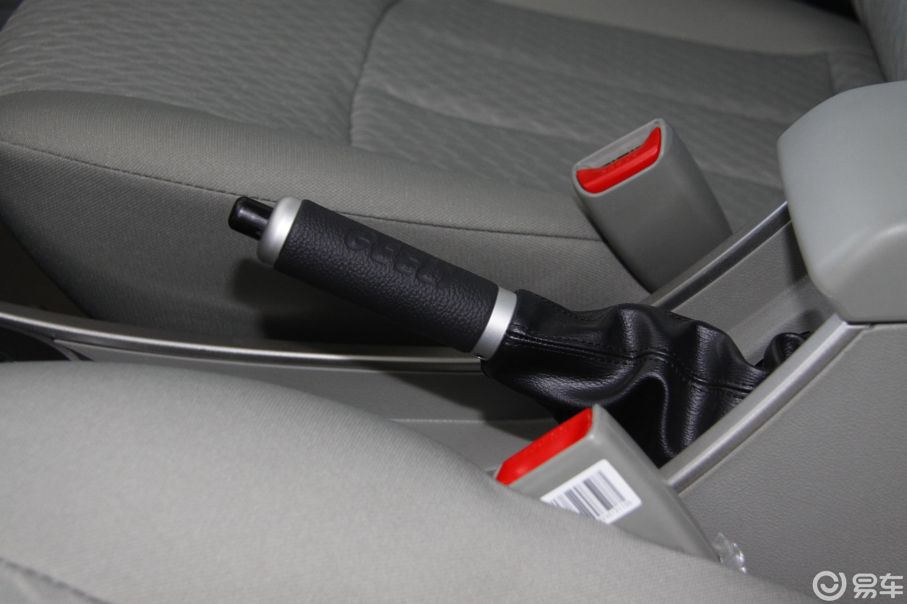 3l 手动 舒适型驻车制动(手刹,电子,脚刹)汽车图