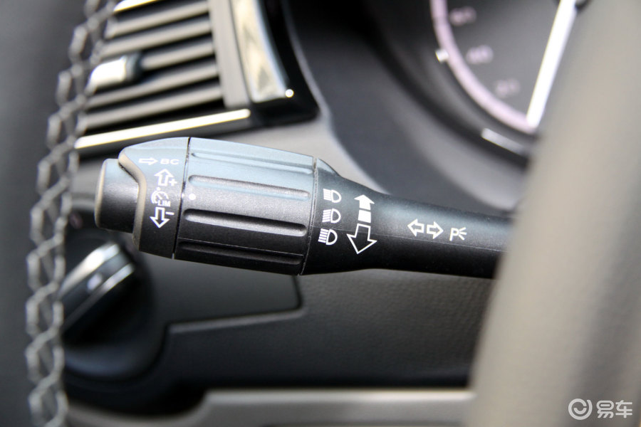 观致3 大灯远近光调节柄图