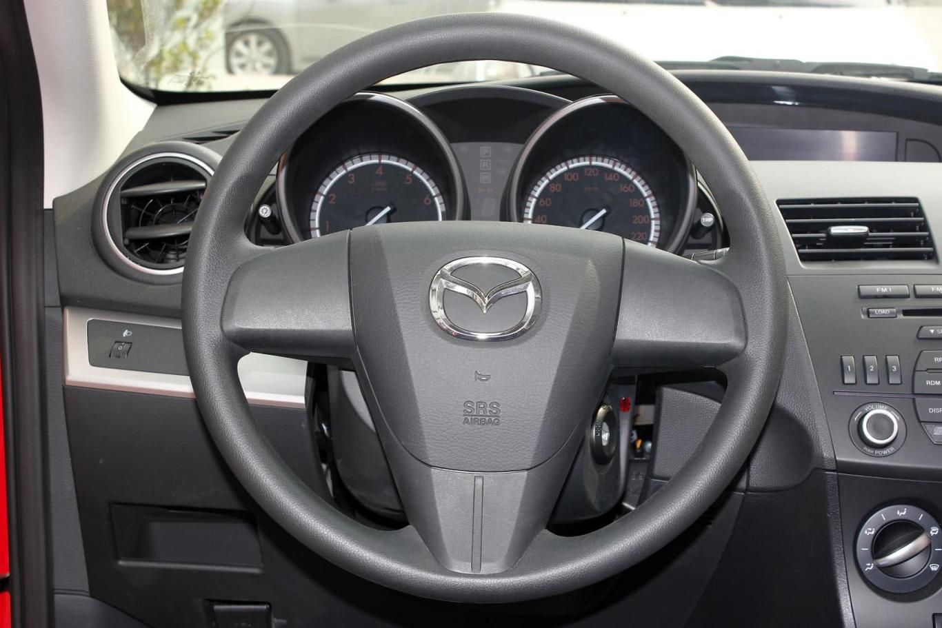 马自达3 星骋两厢 1.6l 自动 精英型内饰