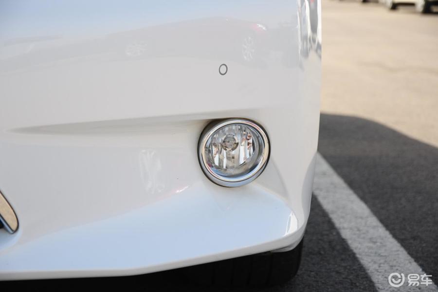 【雷克萨斯es2013款250 豪华版雾灯汽车图片-汽车图片大全】-易车网