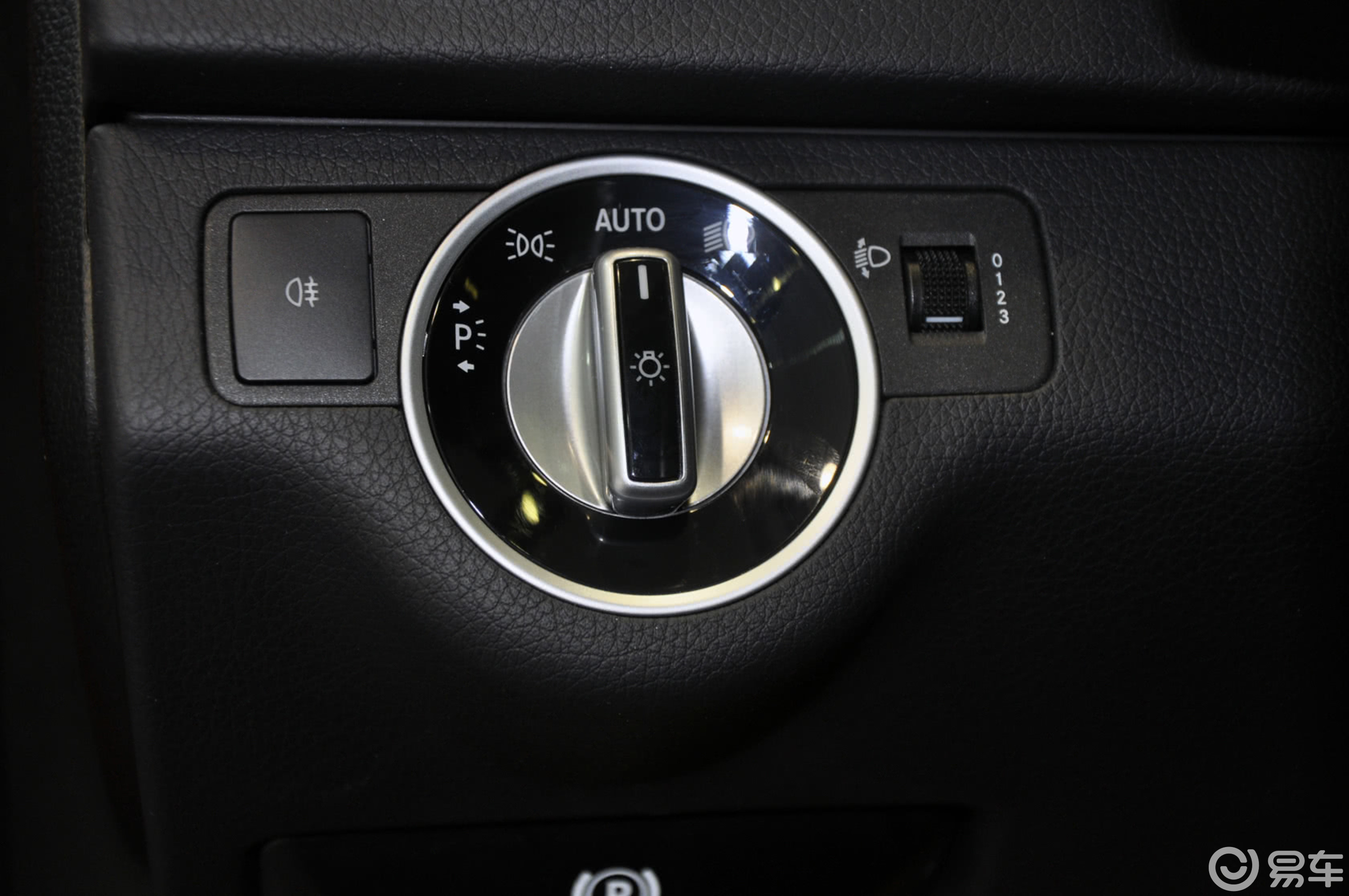【奔驰c级2013款c 260 优雅型大灯开关汽车图片-汽车图片大全】-易车