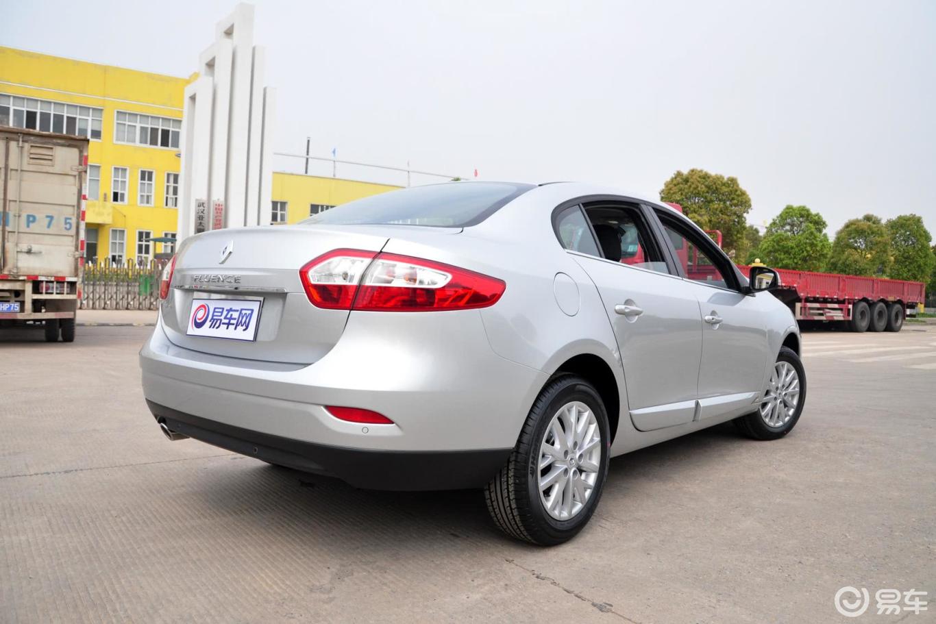 0l 自动 标准版】进口雷诺风朗_2.0l 自动 标准版图片-网通社汽车