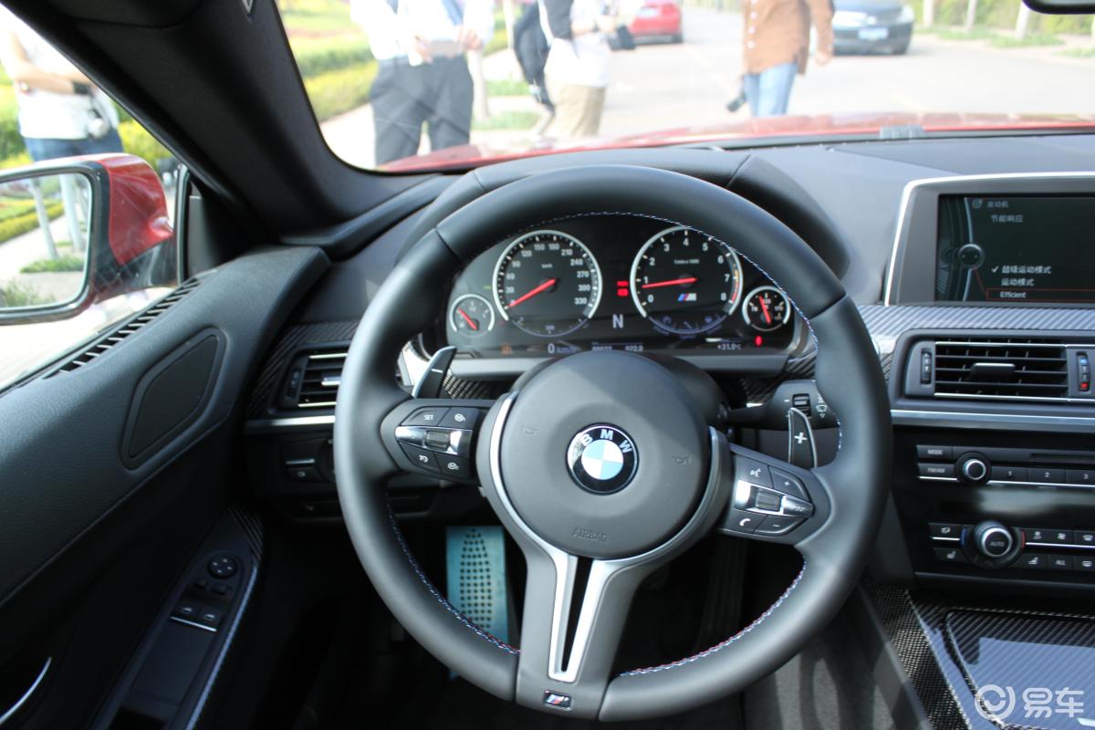 【宝马m62013款coupe方向盘汽车图片-汽车图片大全】-易车