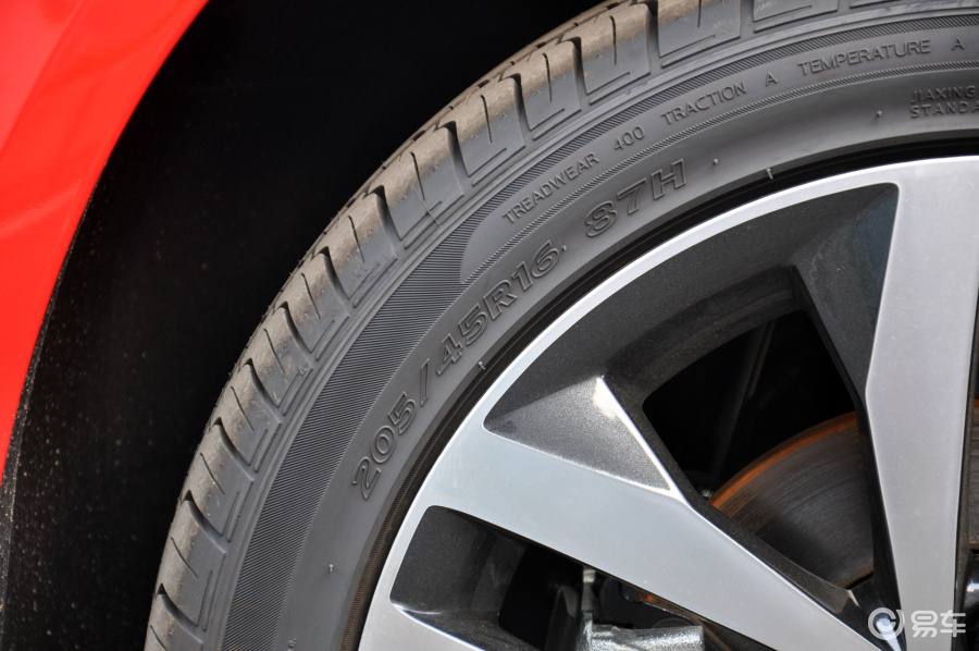 6l 手动酷黑版轮胎规格汽车图片-汽车图片大全】-易车网