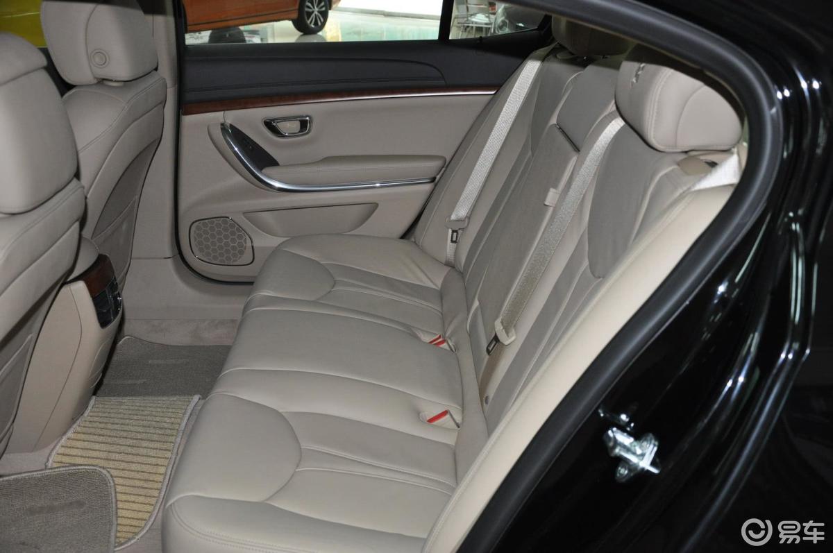 4l 自动 豪华版后排空间体验汽车图片-汽车图片大全】-易车