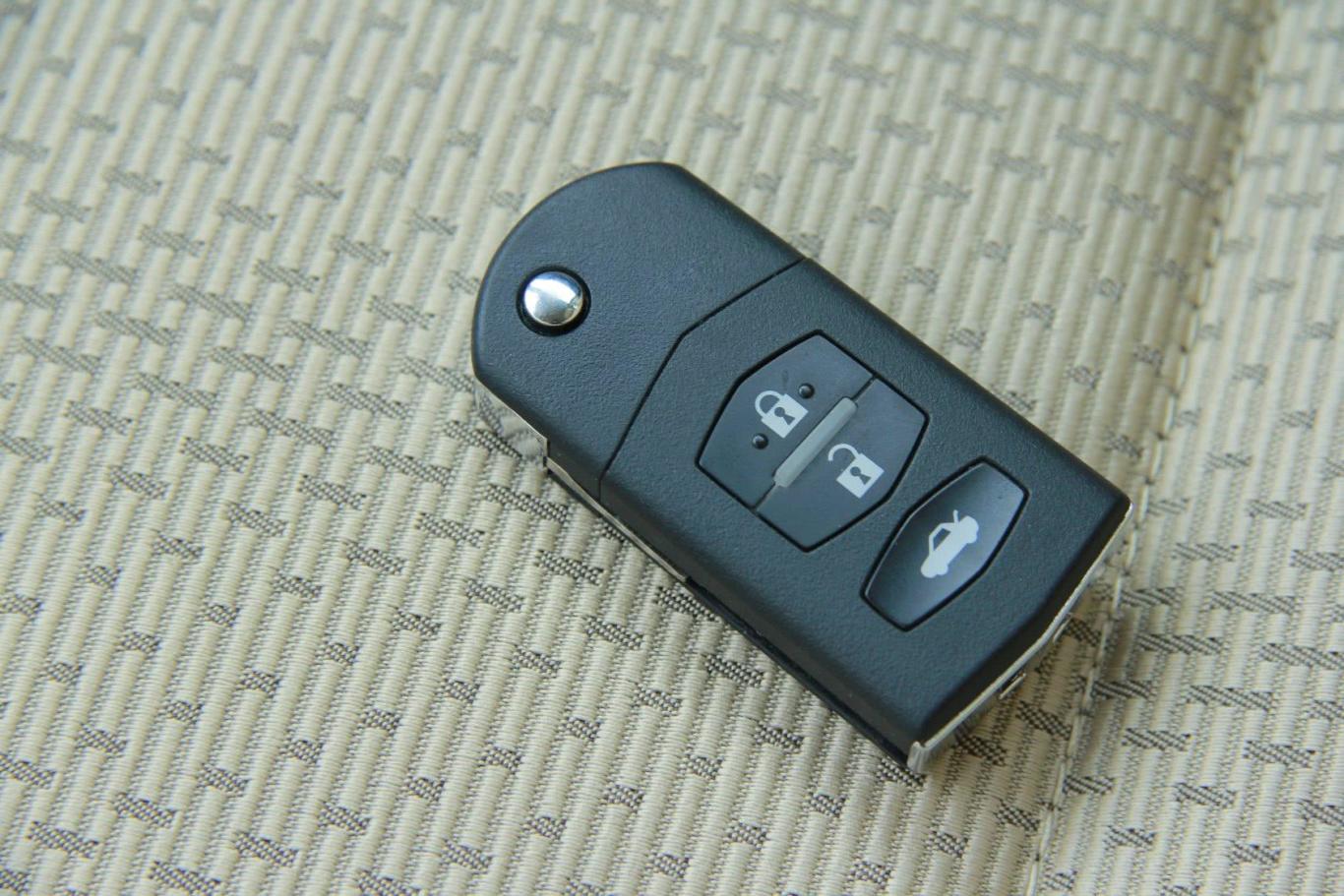 马自达3 星骋三厢 1.6l 手动 舒适型钥匙