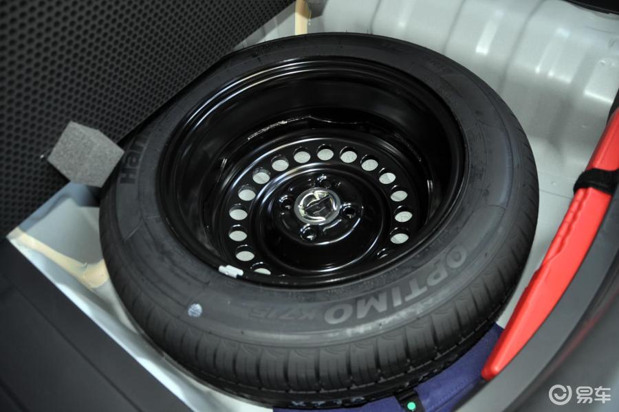 【飞度2011款1.3l 自动 舒适版备胎汽车图片-汽车图片大全】-易车