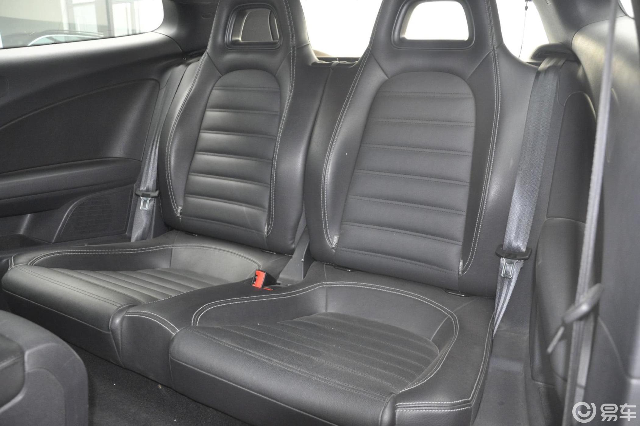 【尚酷2011款2.0 tsi r -line后排座椅汽车图片-汽车图片大全】-易车