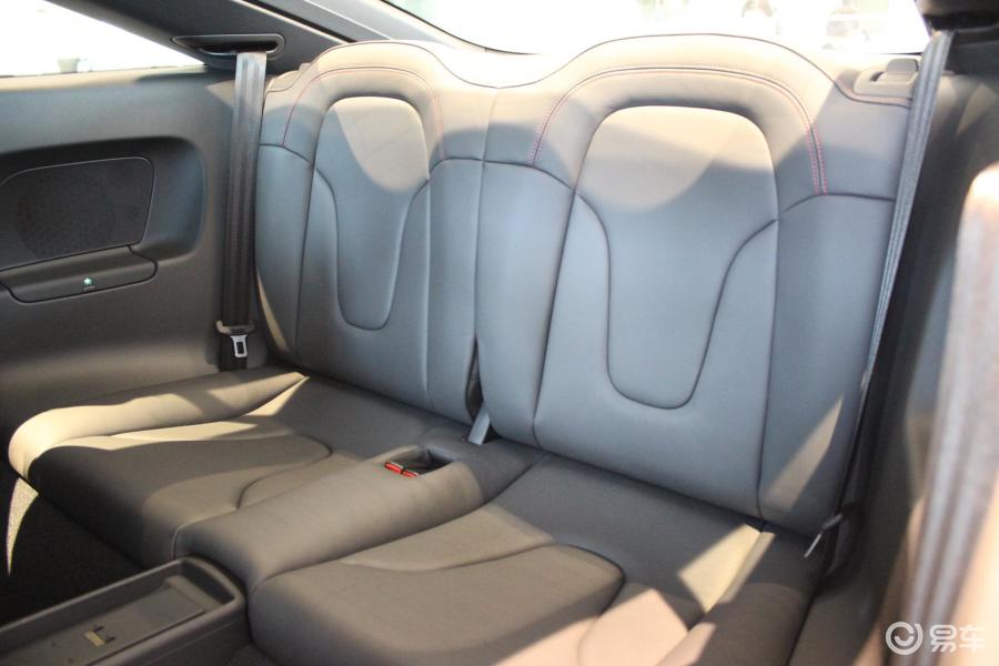 【奥迪tt2013款coupe 45 tfsi 彩色梦幻版后排座椅汽车图片-汽车图片