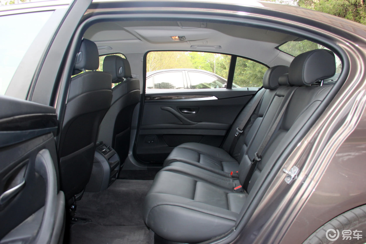【宝马5系2013款530li 领先型后排座椅汽车图片-汽车图片大全】-易车