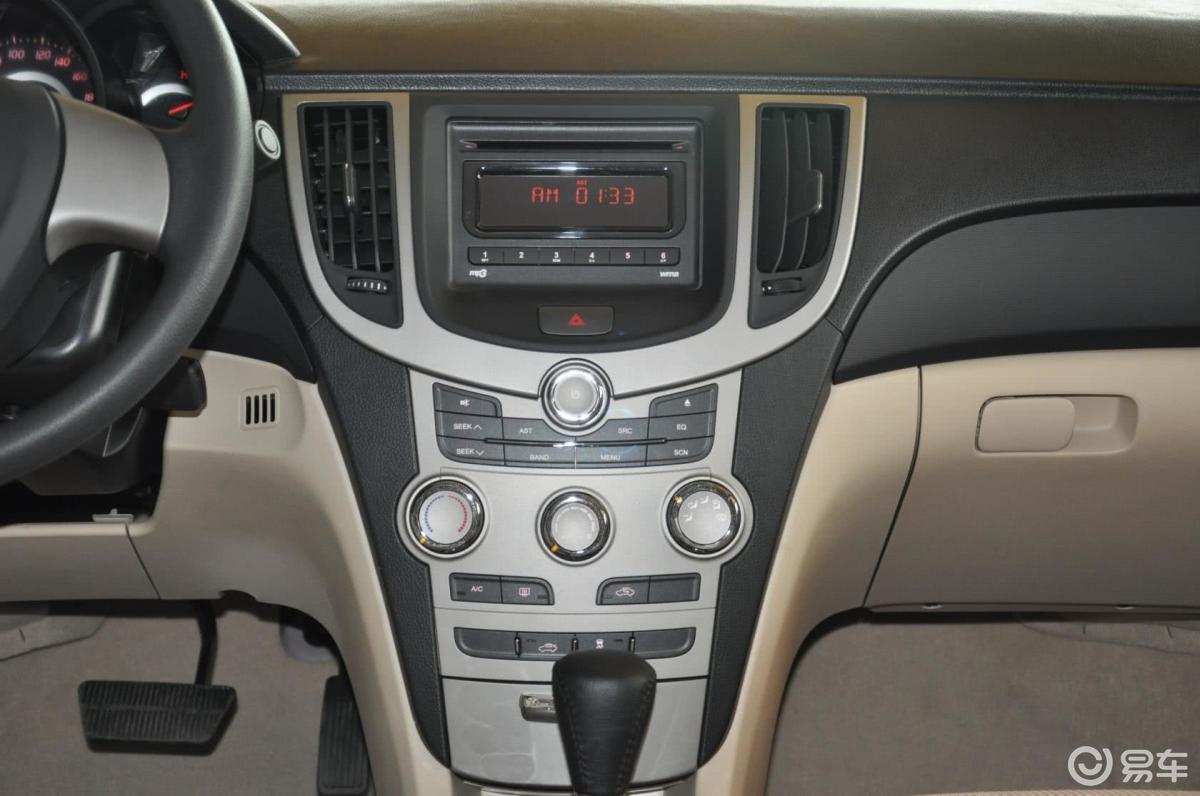 【奇瑞a32012款两厢 1.