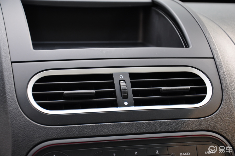 3l 手动 舒适版前出风口汽车图片-汽车图片大全】-易车网