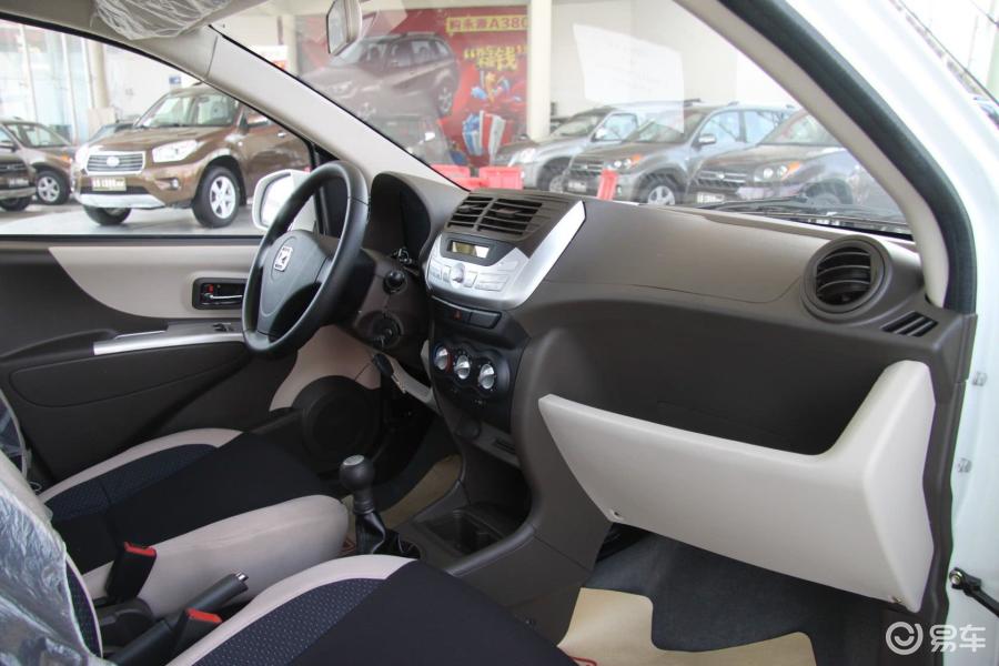 【众泰z1002013款1.0l 标准型内饰汽车图片-汽车图片大全】-易车网