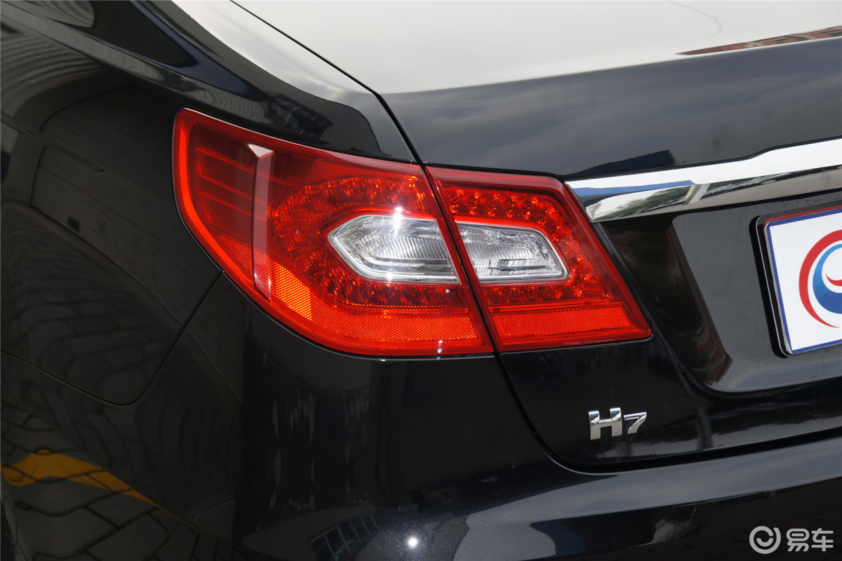 0l 自动 豪华型尾灯侧45度俯拍汽车图片-汽车图片大全】-易车