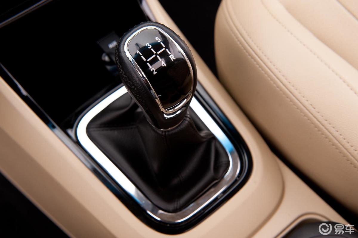 【奇瑞e32013款1.5l 尊尚型换挡杆汽车图片-汽车图片大全】-易车