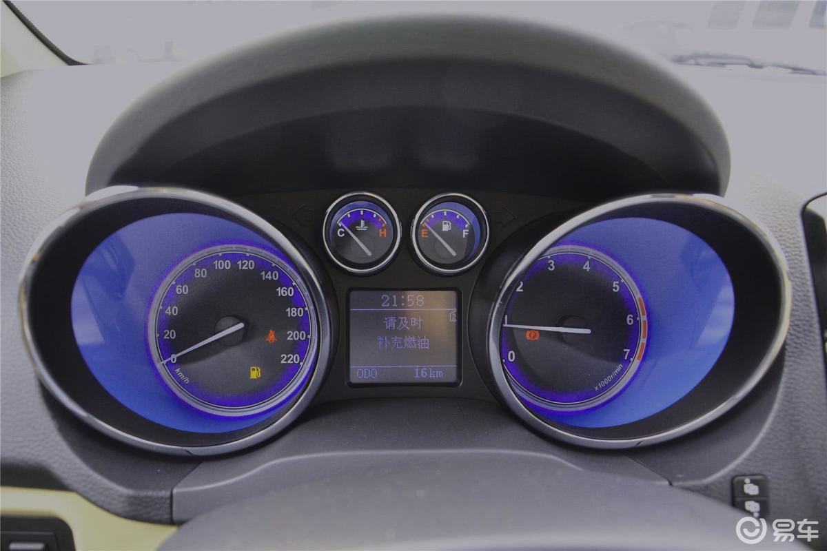 【奇瑞e32013款1.5l 风尚型仪表盘汽车图片-汽车图片大全】-易车