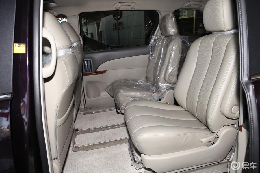 【比亚迪m62013款2.