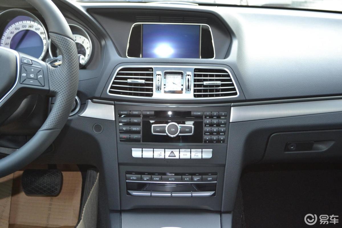 【奔驰e级(进口)2014款e200 coupe中控台整体汽车图片-汽车图片大全】