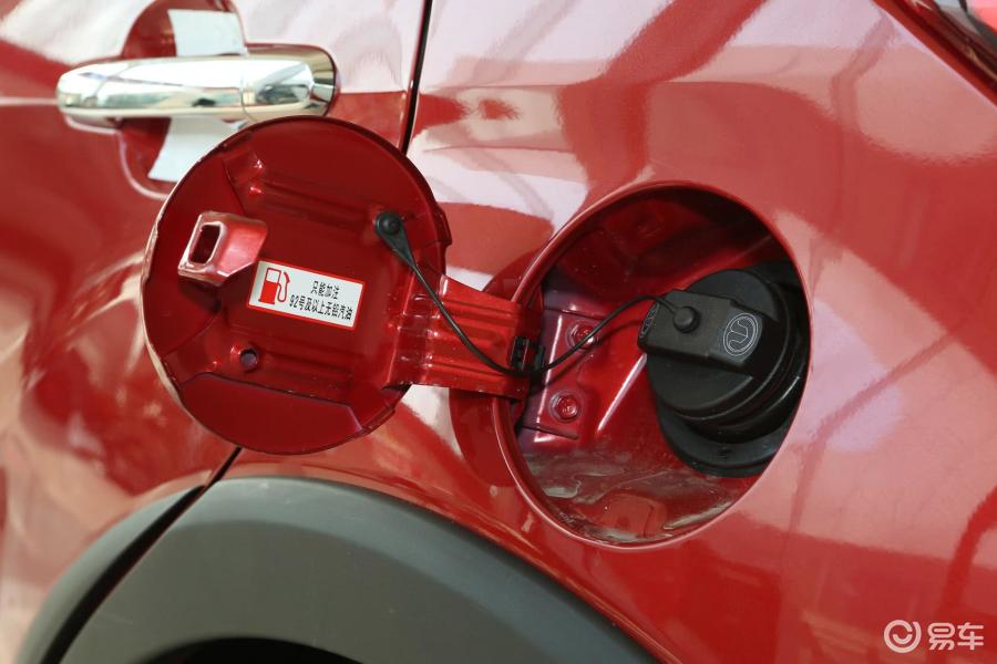 5l 手动 舒适型油箱盖汽车图片-汽车图片大全】-易车网