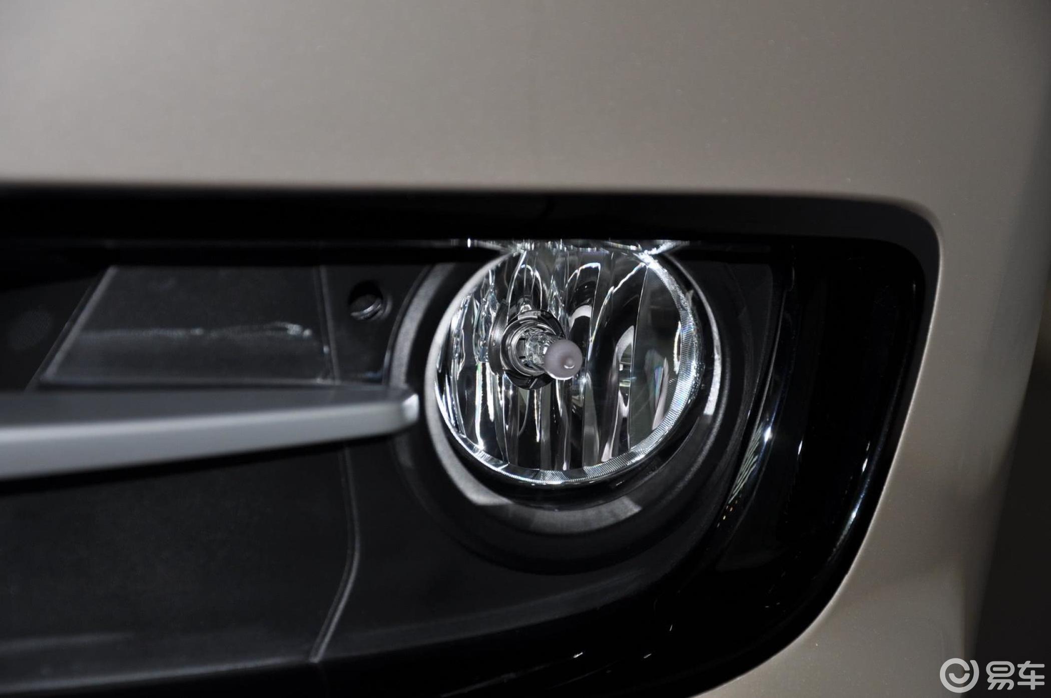 【宝马3系2014款328i运动设计套装雾灯汽车图片-汽车图片大全】-易车