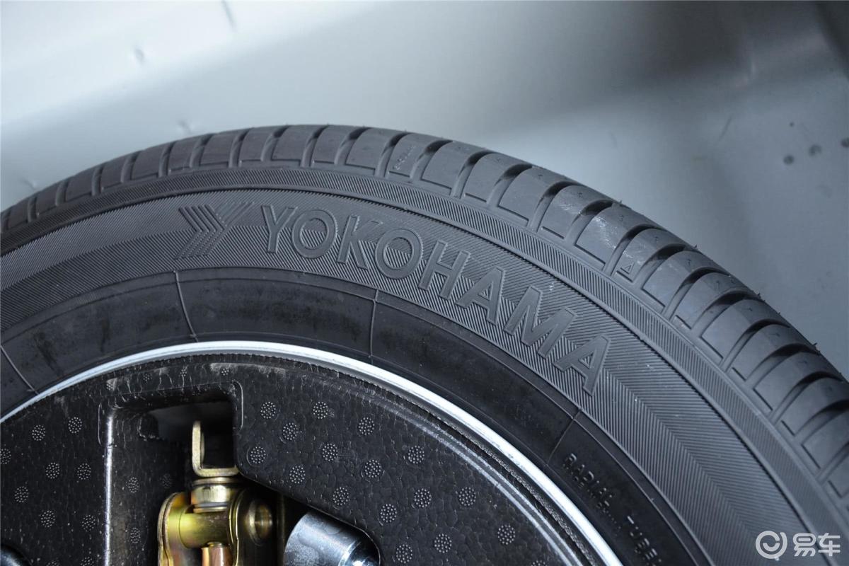 【锋驭2014款1.6l cvt 进取型备胎品牌汽车图片-汽车图片大全】-易车